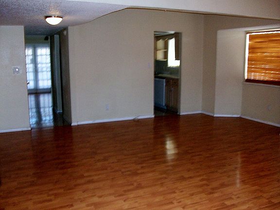 3rd image of 1616 Lou Graham Dr