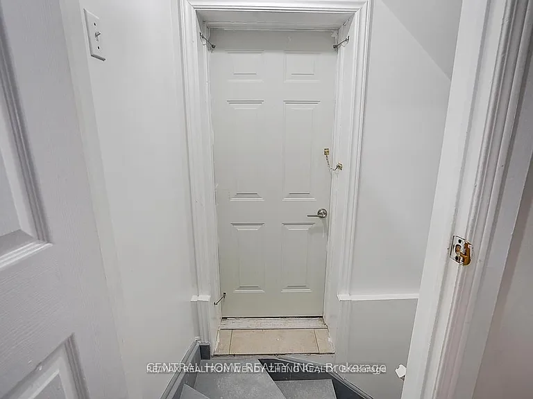 47 Stella Dr #BASEMENT — Photo 4