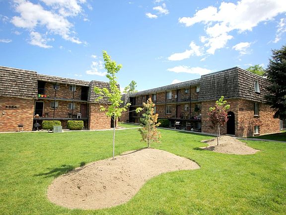 3rd image of 4365 S Fairbourne Ave #1A