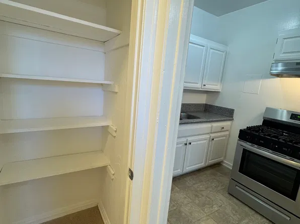 218 S. Tower Drive, 218 S Tower Dr #3ee2ca37f, Beverly Hills, CA 90211