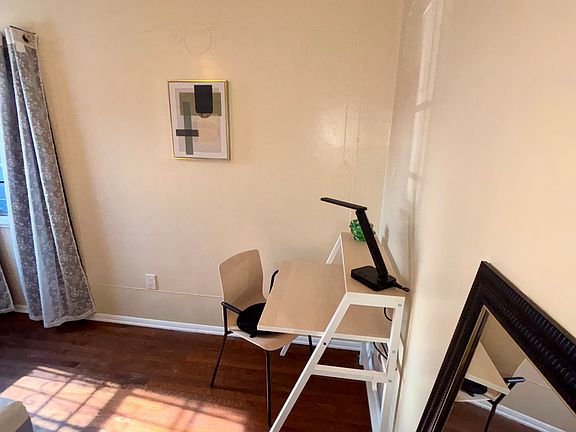 3rd image of 9701 S Hoover St #B1