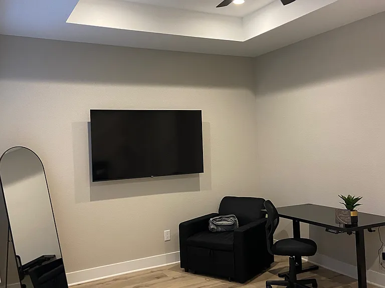 217 Pheasant St — Photo 12