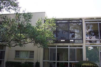 1st image of 700 Melrose Ave APT F23