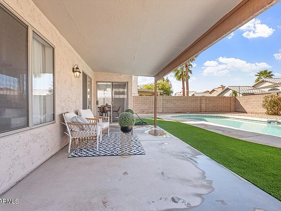3rd image of 1728 E BARBARITA Avenue