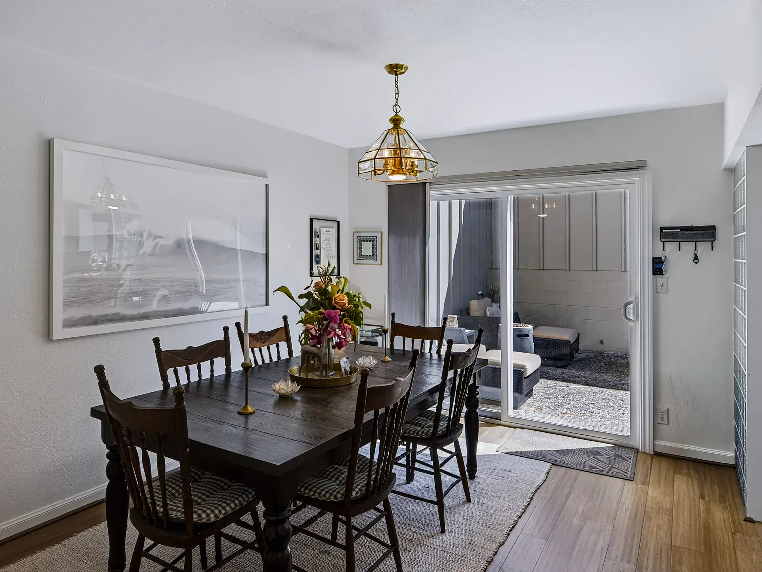 3 bed, 2.5 bath, 1488 sqft, $4,350 — Photo 4