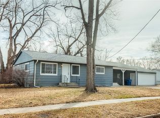 4017 E 10th St, Des Moines, IA 50313