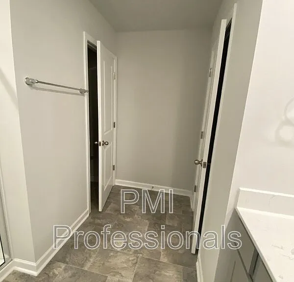 4140 Feetham Dr — Photo 14
