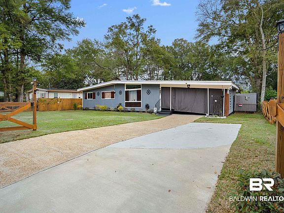 2nd image of 2004 Beau Terra Dr W