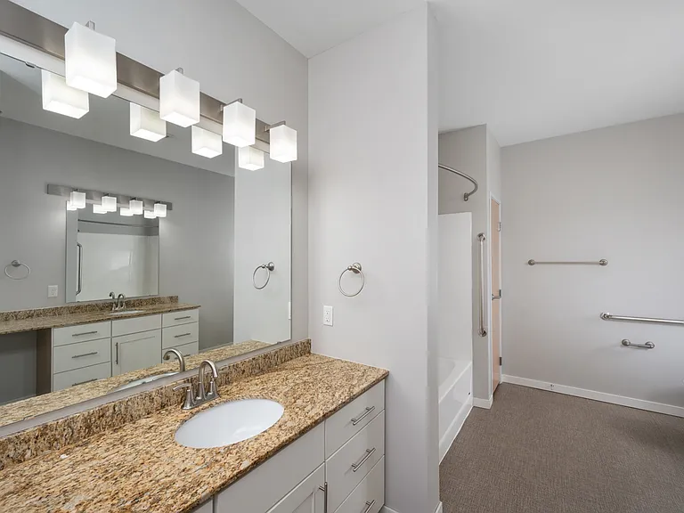 8. Boulder E2 - Bath 8. Boulder E2 - Bath