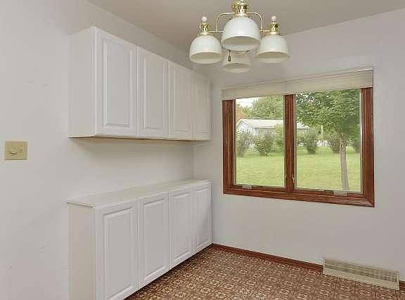 5th image of 320 Parkway Ct