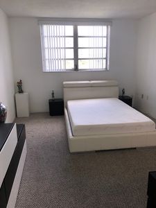 2903 Point East Dr APT K402, Aventura, FL, 33160