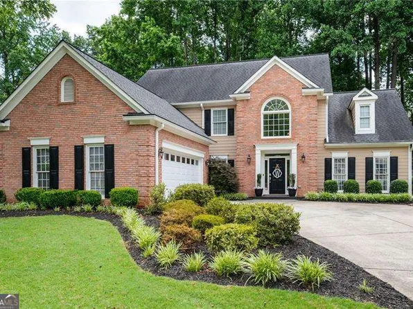 2192 Nine Oaks Dr NW, Kennesaw, GA 30152