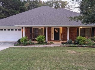 212 Cedar Mdw, Maylene, AL 35114