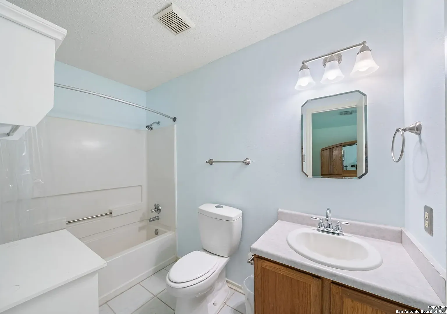 3 bed, 1504 sqft, $1,694 — Photo 4