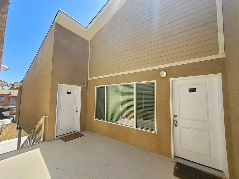 12550 Laurel St — Photo 23