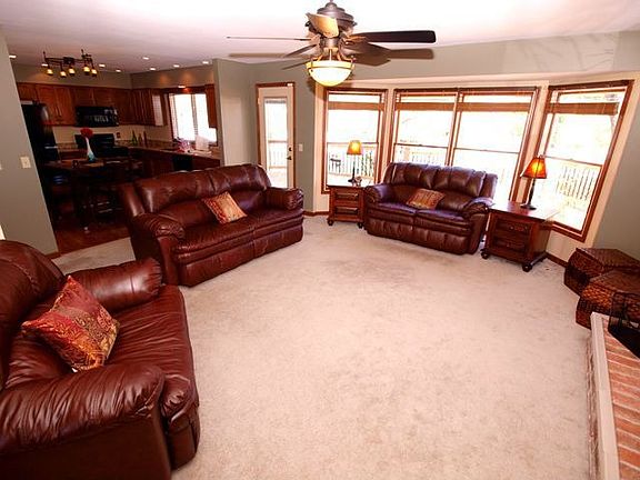 2nd image of 16401 Jefferson Hill Ct