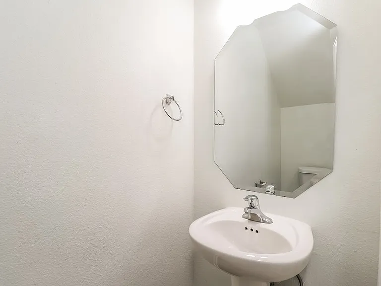 2541 Meadow Crossing Dr — Photo 15