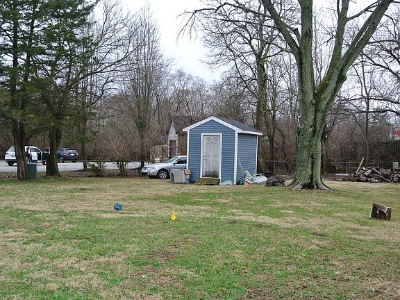 2nd image of 8923 Coronado Ct
