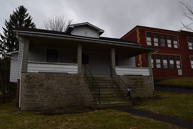 1st image of 1100 S Kanawha St