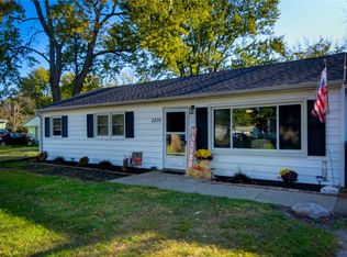 2330 Wilcox Ln, Decatur, IL 62526