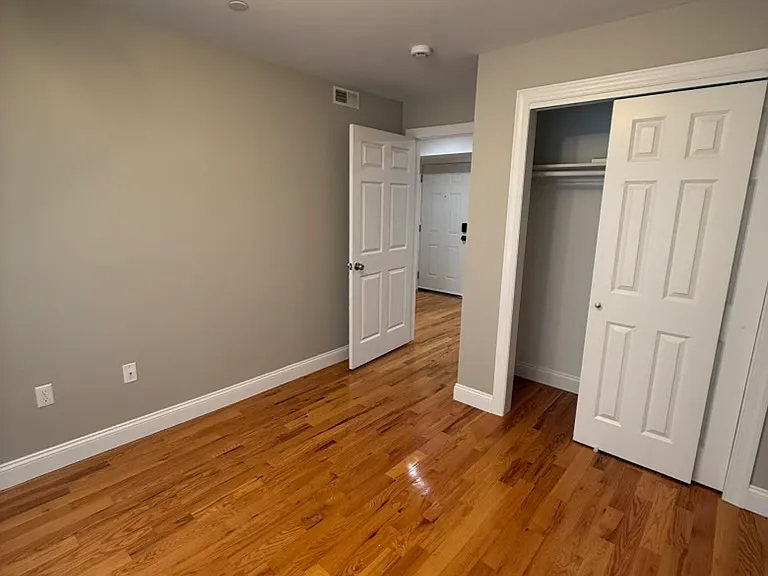 381 Communipaw Ave #1B — Photo 6
