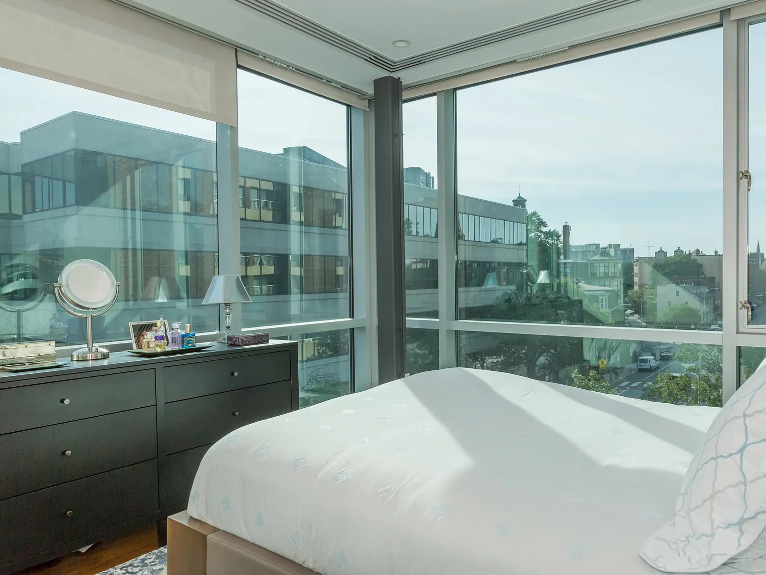 1 bed, 840 sqft, $4,200 — Photo 3
