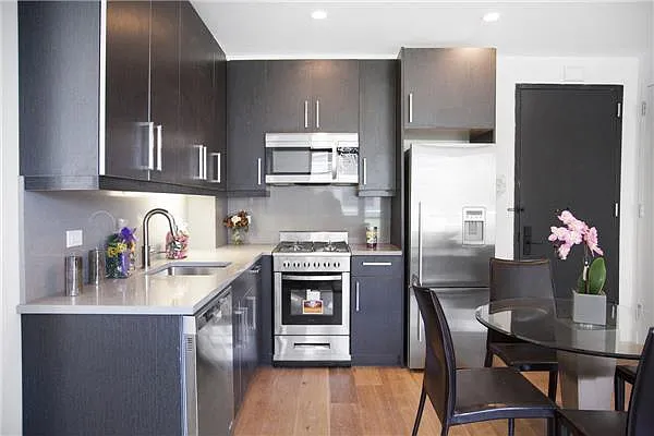 Rented by Pink Stone Realty LLC | media 4