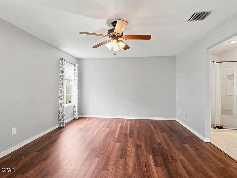 211 Biltmore Pl — Photo 18