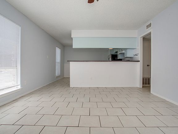 5th image of 310 E Croslin St APT 102