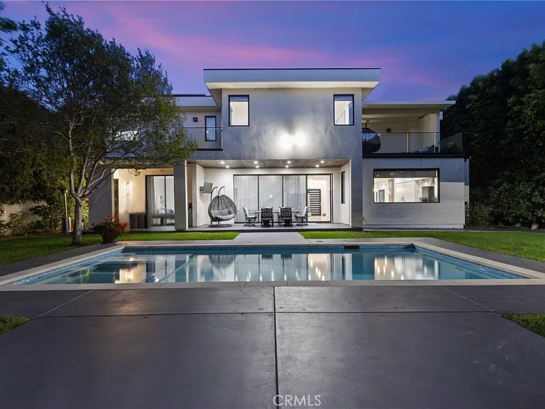 4545 Stern Ave — Photo 43