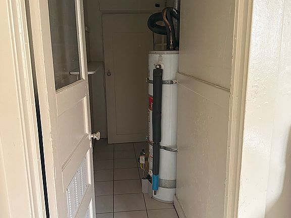 5th image of 1002 Virginia Pl