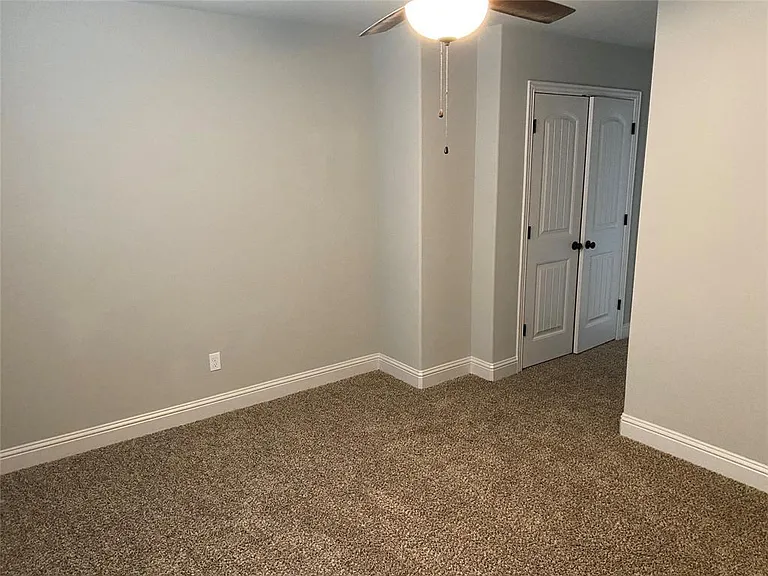 1020 Layne Dr — Photo 9