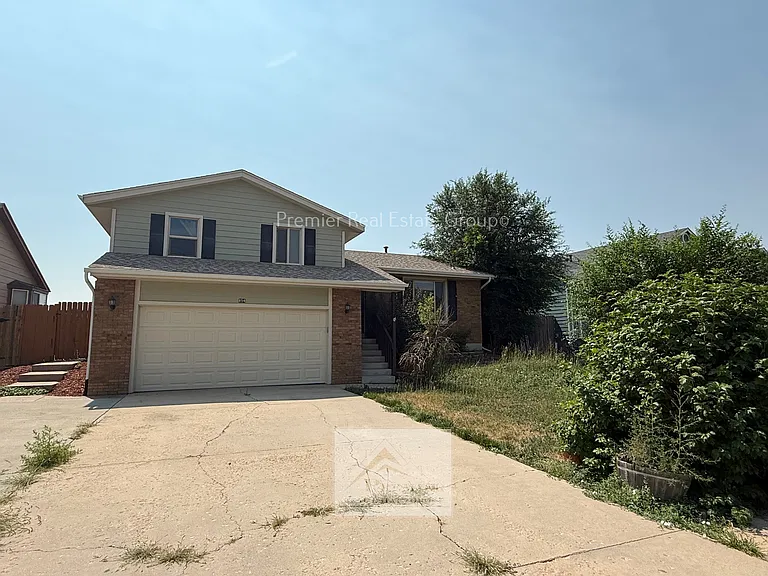 854 Daffodil St — Photo 2