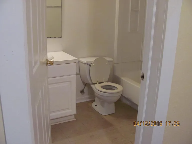 618 Union Ave — Photo 9