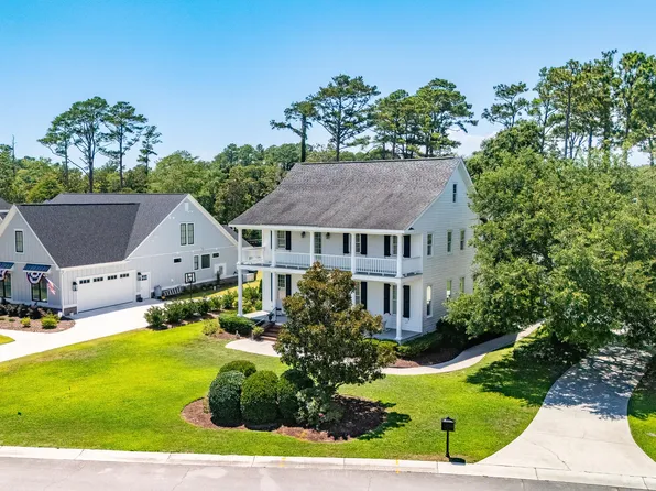 161 Camp Morehead Drive, Morehead City, NC 28557