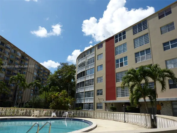 1475 NE 125th Ter, North Miami, FL