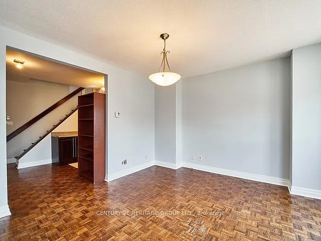 1007 Bathurst St #3