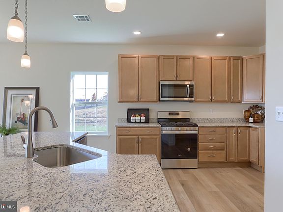 2nd image of 257 Gardenia Ln