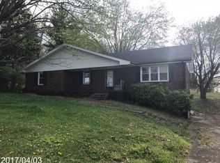 1020 Woodlawn St, Glasgow, KY 42141