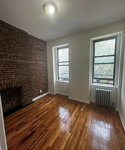 454 W 57th St #2A — Photo 2