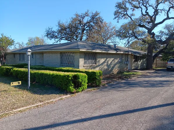701 W Main St, Kerrville, TX 78028