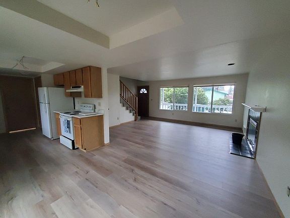 2nd image of 19325 64th Ave W
