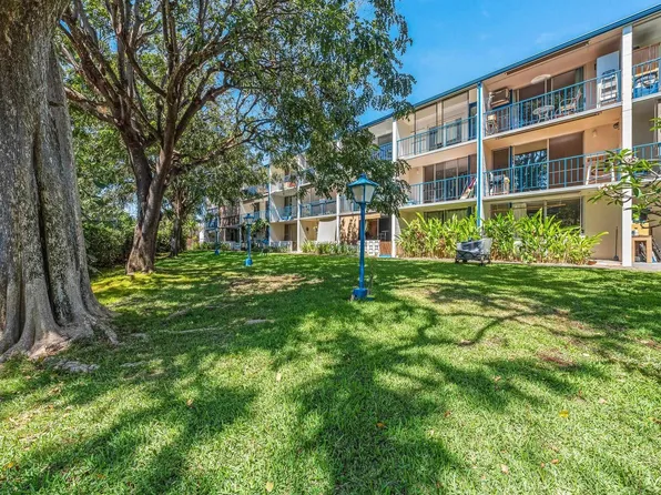 3750 Lower Honoapiilani Rd APT 208, Lahaina, HI 96761