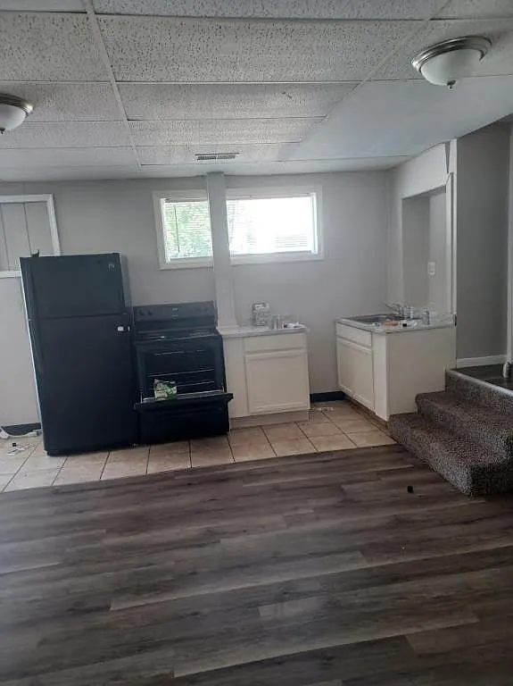 3159 Orville Ave 1W — Photo 2
