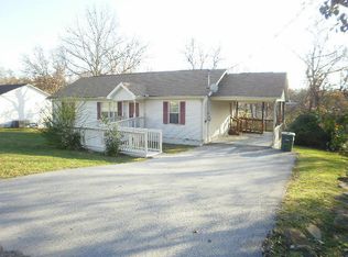151 Deerfield Rd, Crossville, TN 38555