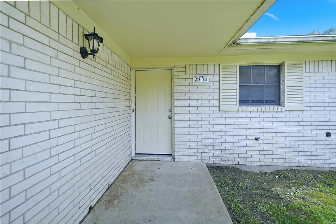 3 bed, 1578 sqft, $2,500 — Photo 4