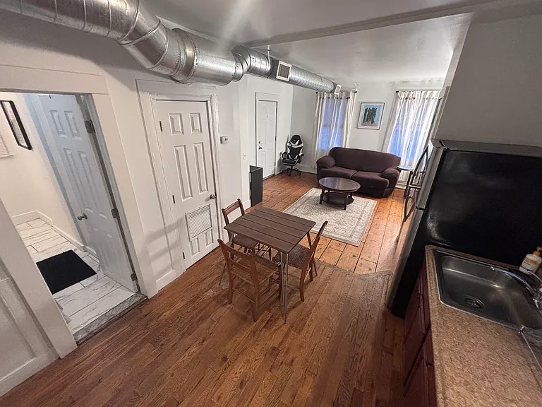 23 Delano St #A — Photo 6