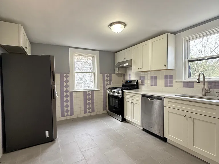 5 Alcott St #2 — Photo 6