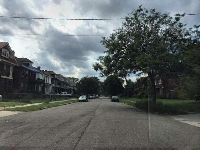2nd image of 305 Elmhurst St