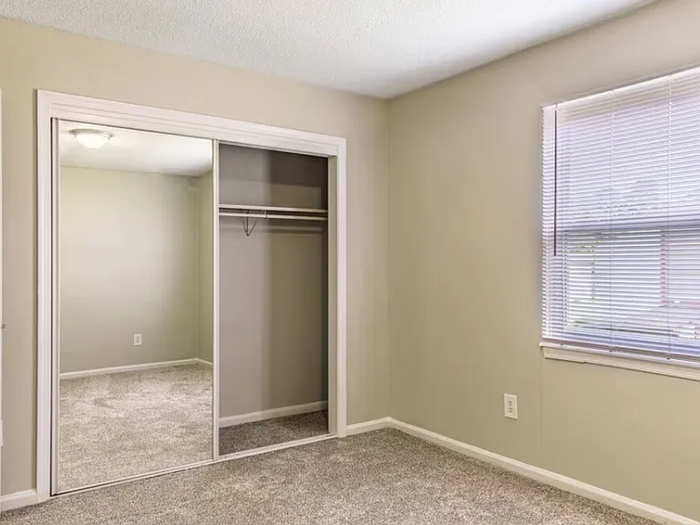 812 Fairview Dr — Photo 10